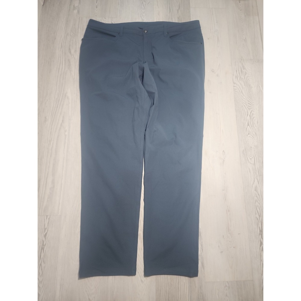 Lululemon Men's ABC Performance Pants 40x33 Blue Straight Fit
